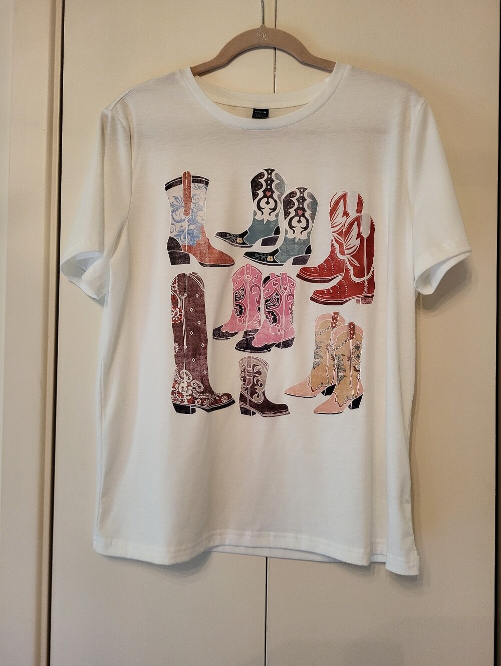 Shein Western Cowgirl Boots Graphic Tee Shirt Womens Size Large White - Picture 2 of 7